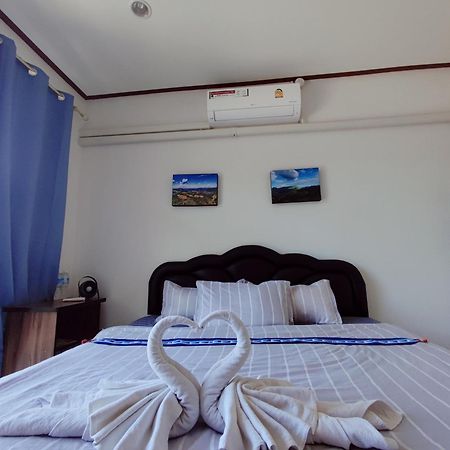 เกสต์เฮาส์ชูบีมา Guesthouse Chubeema Coffee & Tea Ban Mai Ngae Habitación foto